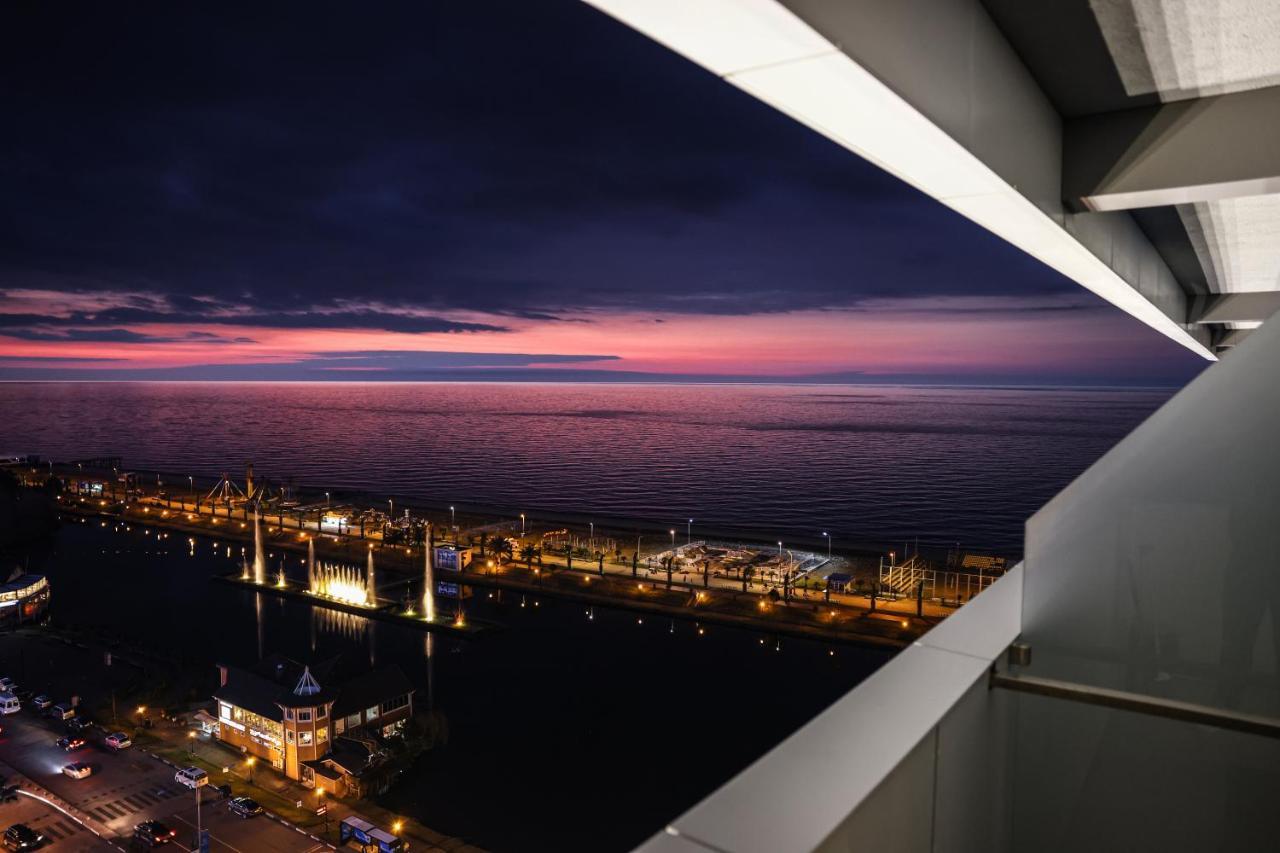Black Sea VI Dari Apartments Batumi Eksteriør billede