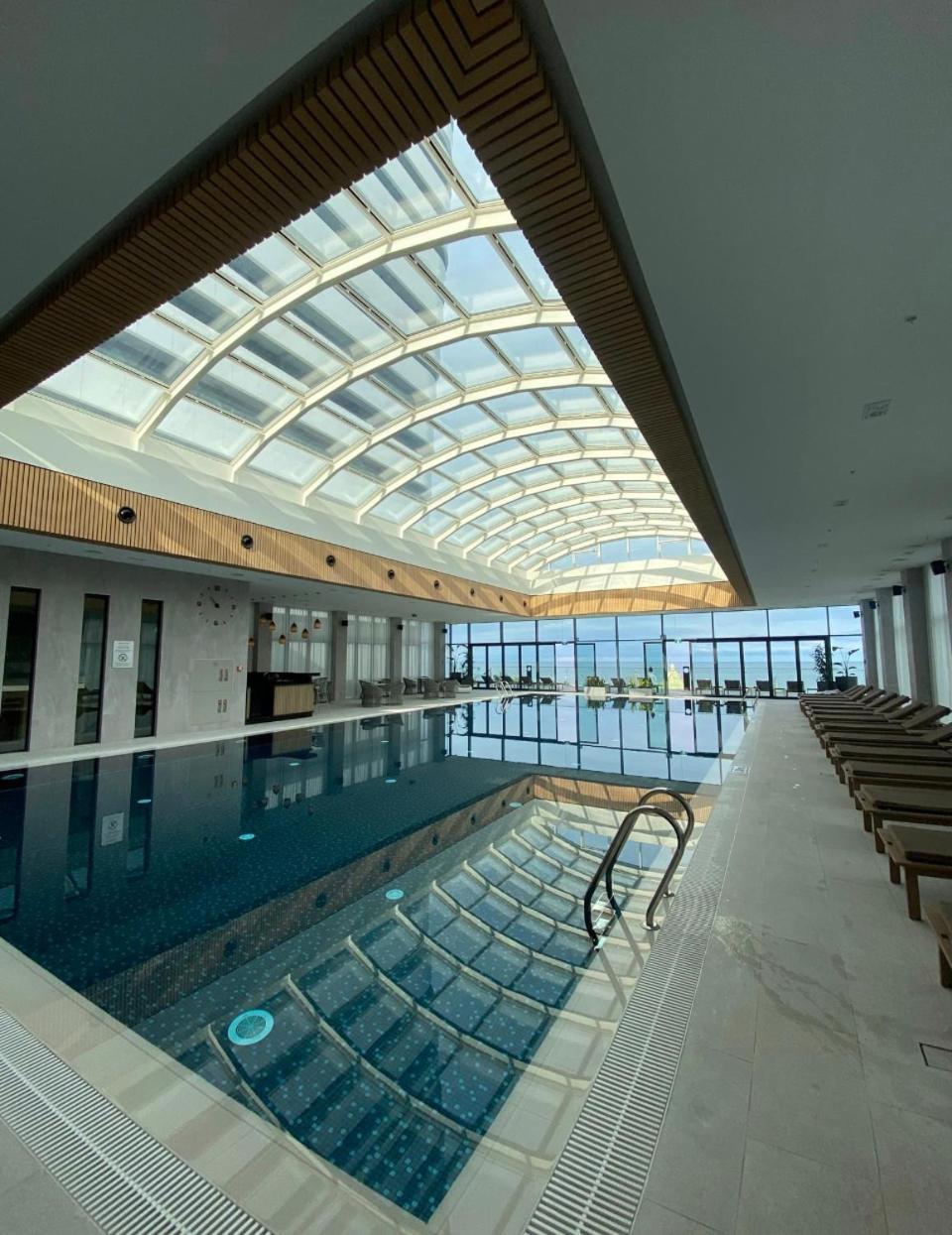 Black Sea VI Dari Apartments Batumi Eksteriør billede